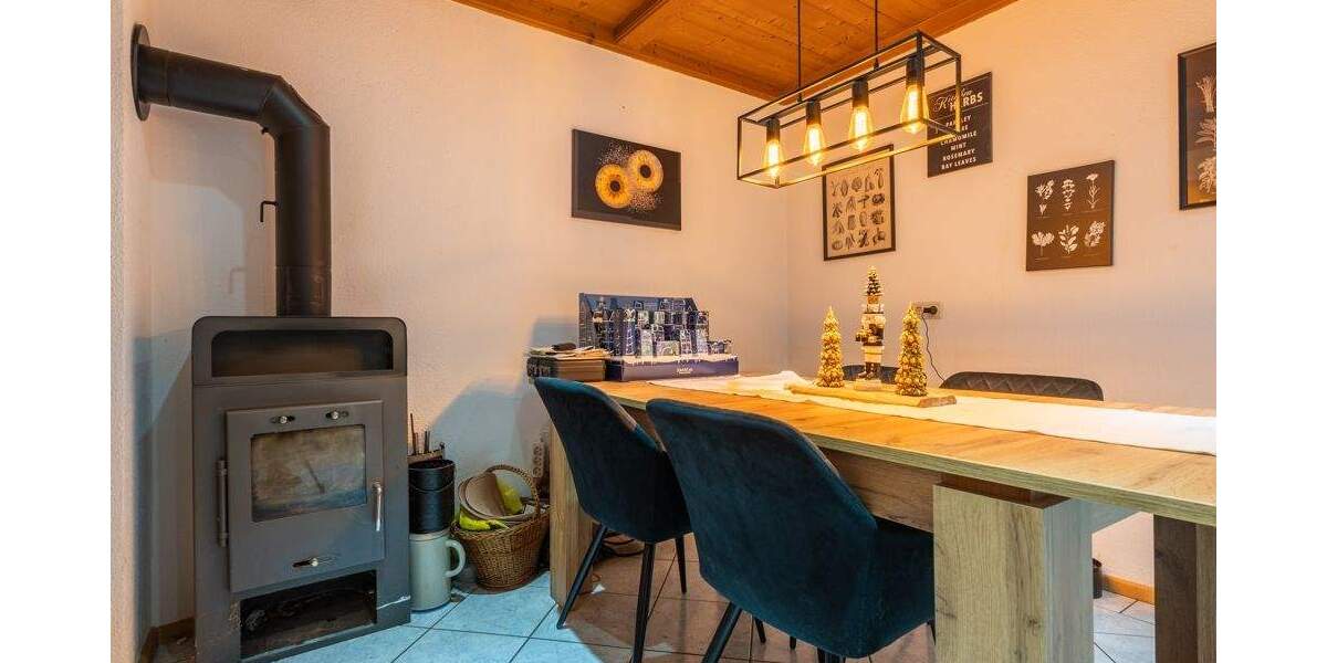 Einfamilienhaus Ortenburg Söldenau - 8 Zimmer, 270 m&sup2;, 430.000&euro; | Angebot:25708699
