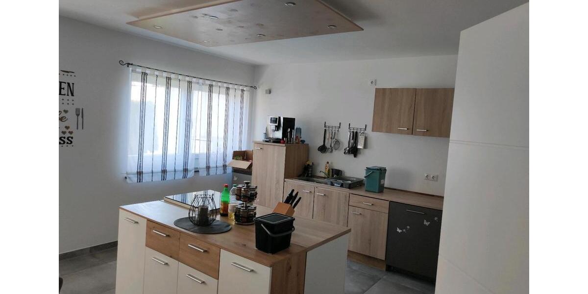 Erdgeschoßwohnung Schöllnach - 3 Zimmer, 95 m&sup2;, 850&euro; | Angebot:25934631