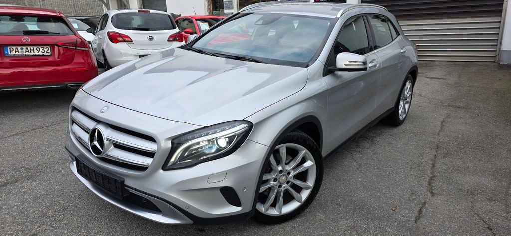 Mercedes-Benz GLA 250 165.000 km 14.999 &euro; Fürstenstein 94538
