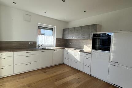 Wohnung Tittling - 2 Zimmer, 73 m&sup2;, 690&euro; | Angebot:25932412