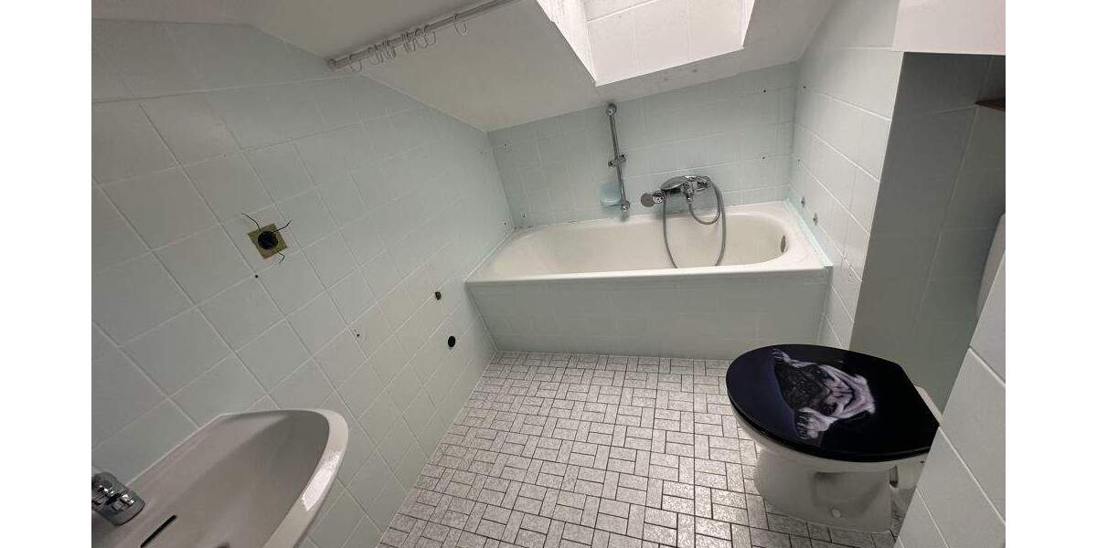 Etagenwohnung Kirchham - 3 Zimmer, 70 m&sup2;, 111.000&euro; | Angebot:25708681