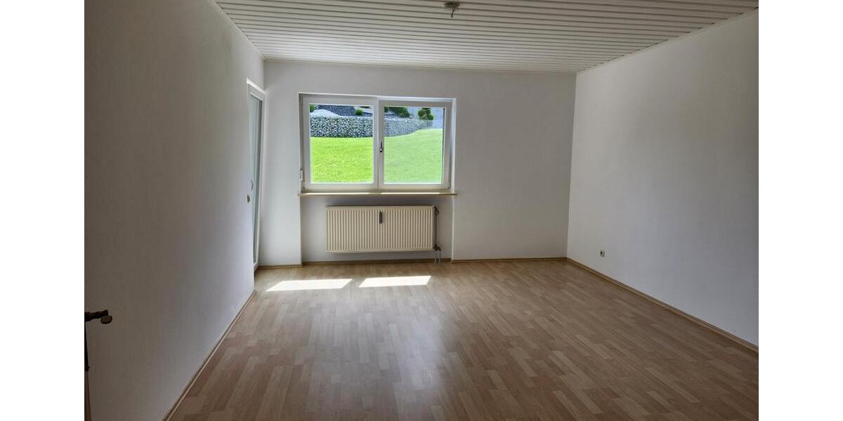Erdgeschoßwohnung Neukirchen vorm Wald - 3 Zimmer, 105 m&sup2;, 850&euro; | Angebot:25282330