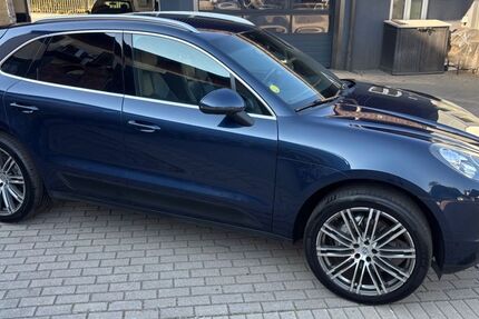 Porsche Macan 112.900 km 28.990 &euro; Eging am See 94535