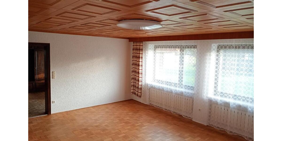 Erdgeschoßwohnung Salzweg - 5 Zimmer, 135 m&sup2;, 900&euro; | Angebot:27609833