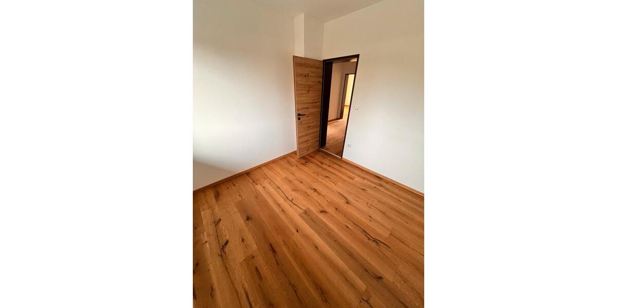 Doppelhaushälfte Vilshofen an der Donau - 4.5 Zimmer, 155 m&sup2;, 1.450&euro; | Angebot:26007672