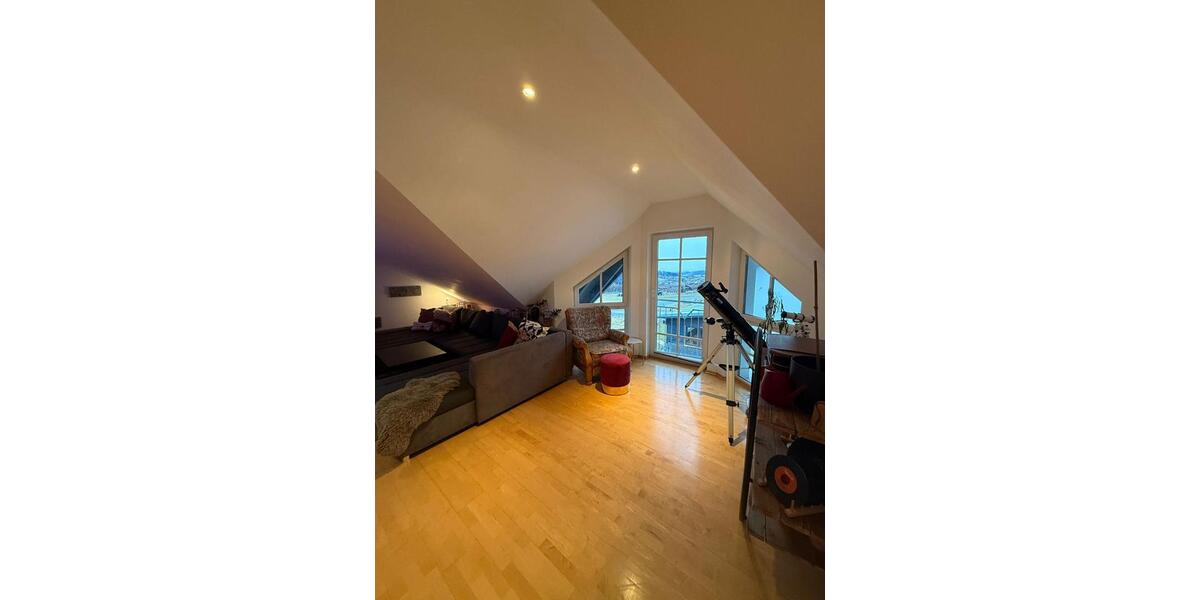 Dachgeschoßwohnung Waldkirchen - 3 Zimmer, 90 m&sup2;, 780&euro; | Angebot:25137740