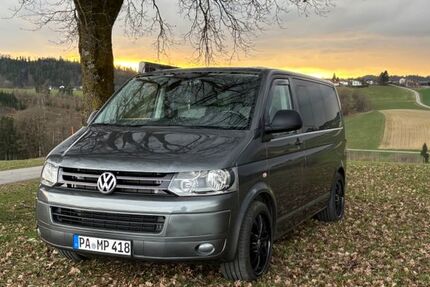 VW T5 Multivan 222.540 km 18.000 &euro; Büchlberg 94124