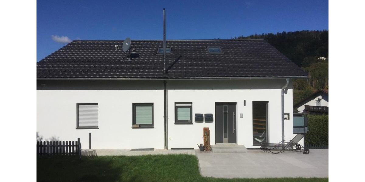 Terrassenwohnung Hauzenberg - 3 Zimmer, 130 m&sup2;, 900&euro; | Angebot:27616408