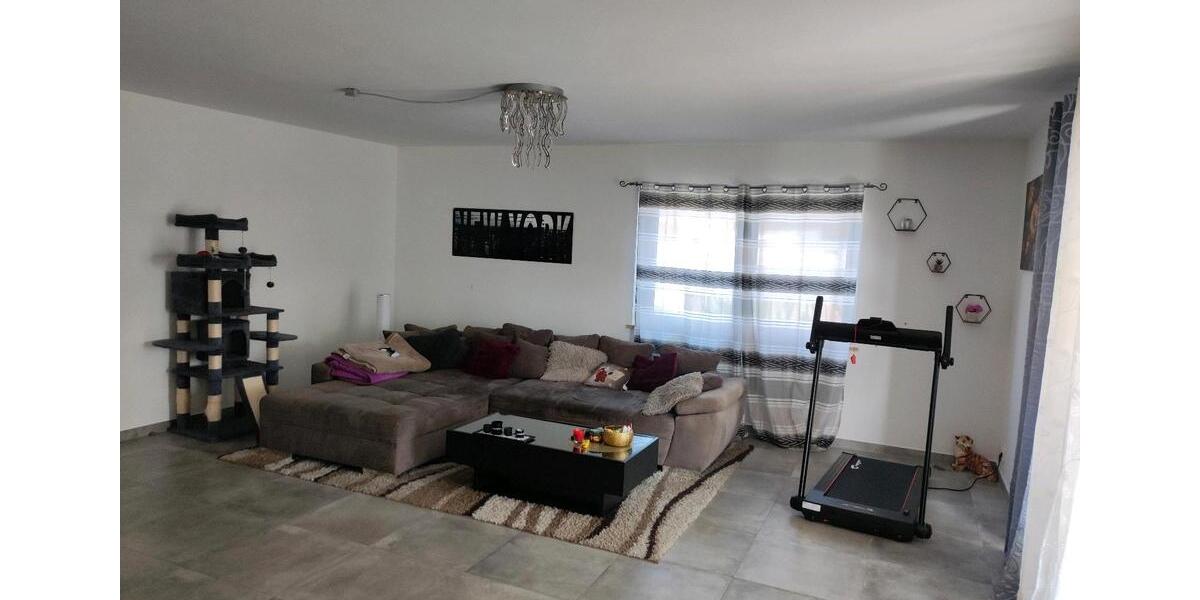 Erdgeschoßwohnung Schöllnach - 3 Zimmer, 95 m&sup2;, 850&euro; | Angebot:25934631