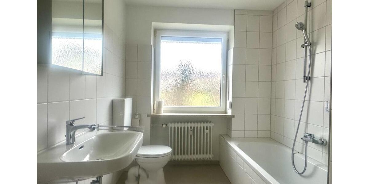 Dachgeschoßwohnung Passau Maierhof - 4 Zimmer, 85 m&sup2;, 850&euro; | Angebot:25652547