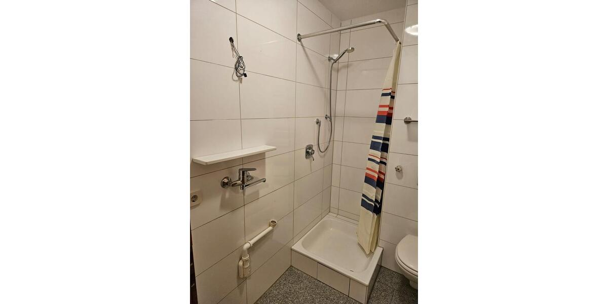 Dachgeschoßwohnung Kirchham - 1 Zimmer, 23 m&sup2;, 35.000&euro; | Angebot:25977191