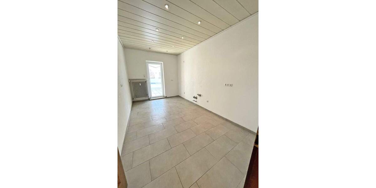 Etagenwohnung Pocking Indling - 2 Zimmer, 107 m&sup2;, 649&euro; | Angebot:25686858