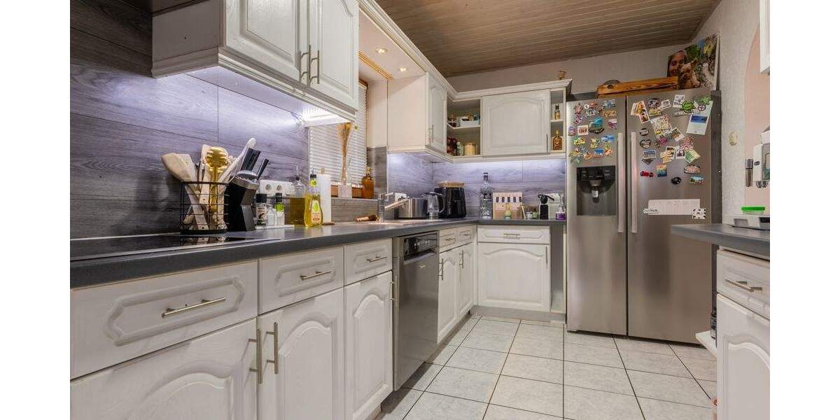 Einfamilienhaus Ortenburg Söldenau - 8 Zimmer, 270 m&sup2;, 430.000&euro; | Angebot:25708699