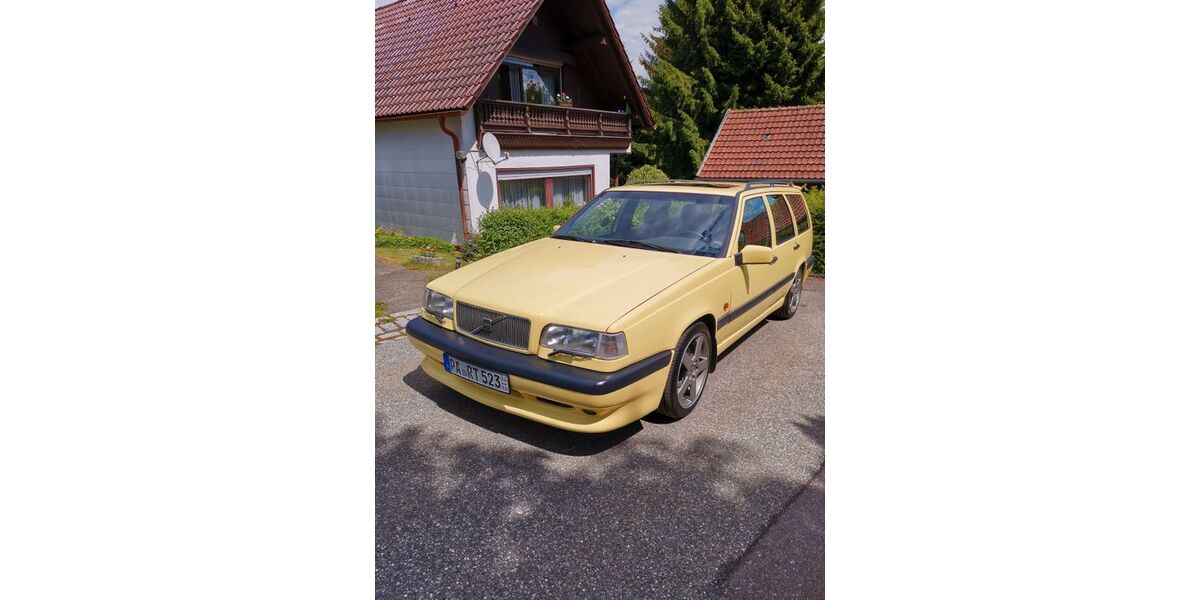 Volvo 850 122.500 km 21.850 &euro; Tittling 94104