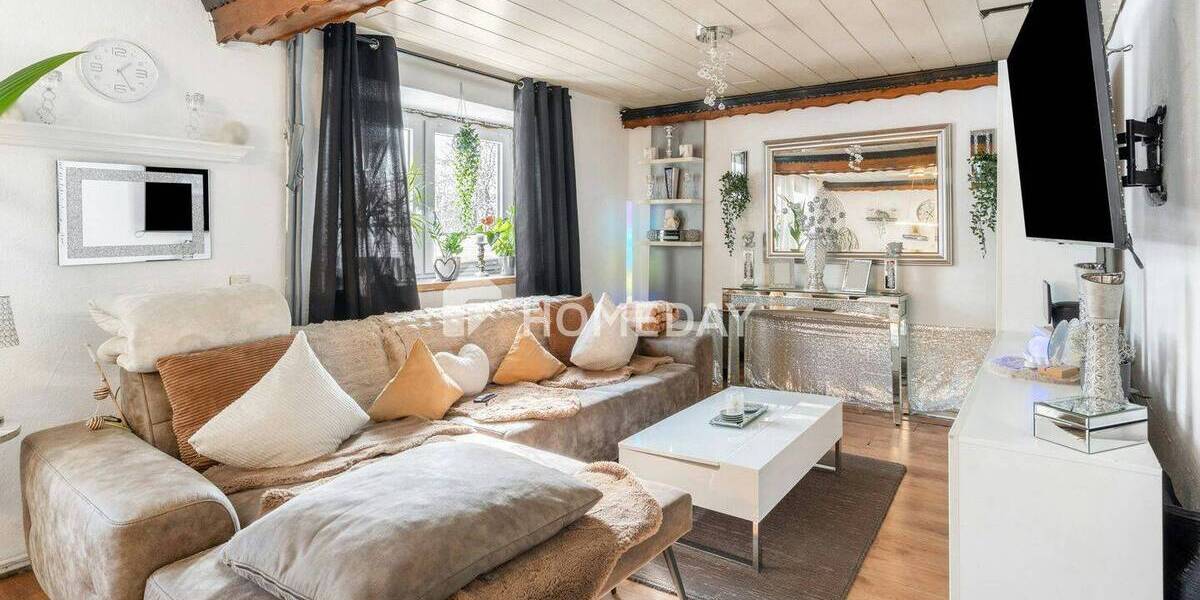 Mehrfamilienhaus, Wohnhaus Tittling - 7 Zimmer, 146 m&sup2;, 196.000&euro; | Angebot:25732765