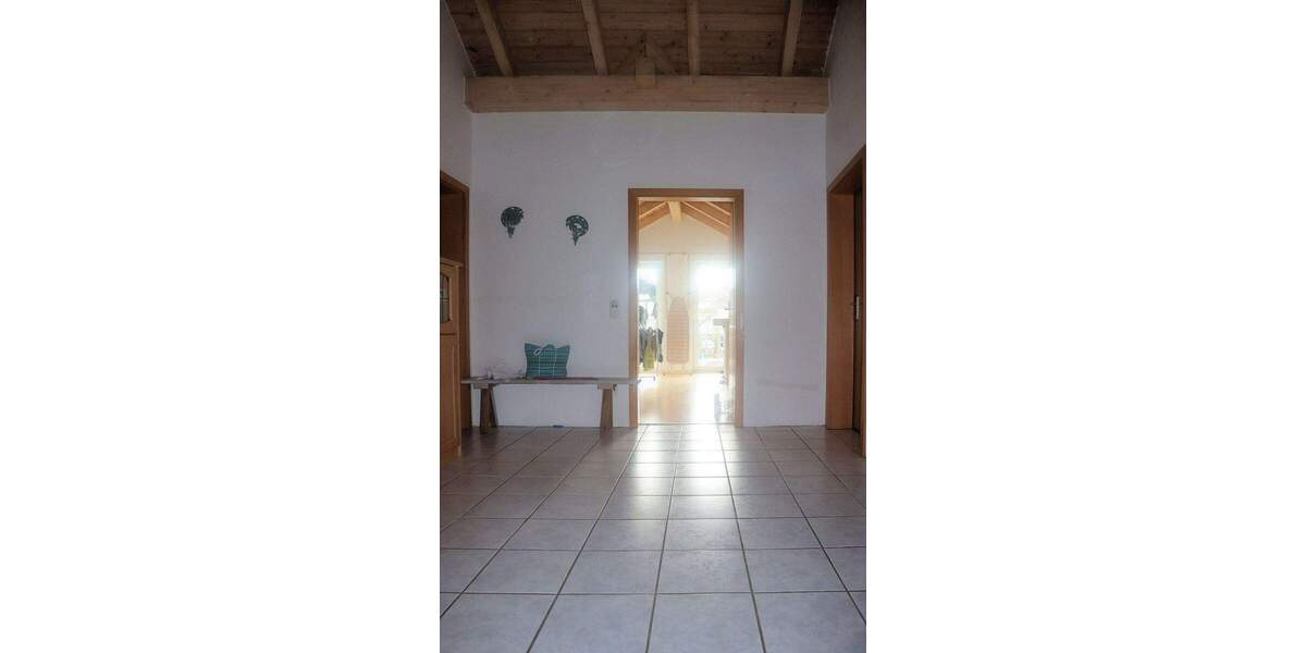 Einfamilienhaus Tiefenbach Reut - 8 Zimmer, 230 m&sup2;, 570.000&euro; | Angebot:25776655