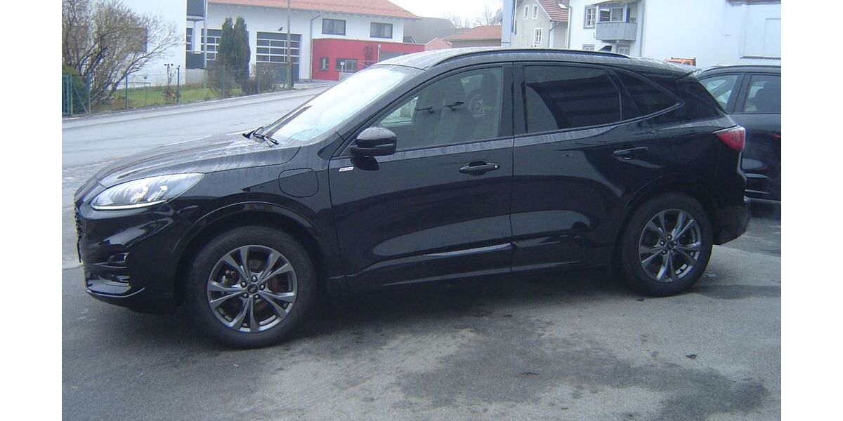 Ford Kuga 59.800 km 23.450 &euro; Außernzell 94532