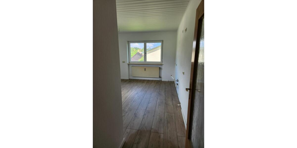 Erdgeschoßwohnung Neukirchen vorm Wald - 3 Zimmer, 105 m&sup2;, 850&euro; | Angebot:25282330