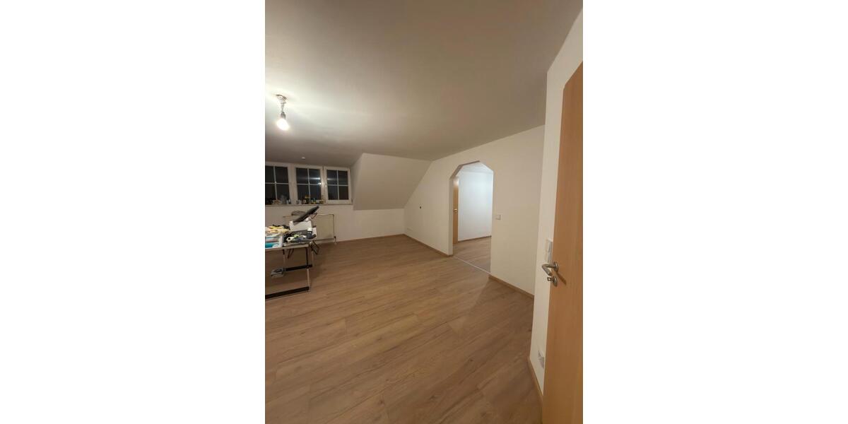 Etagenwohnung Passau Maierhof - 3 Zimmer, 90 m&sup2;, 950&euro; | Angebot:25052978