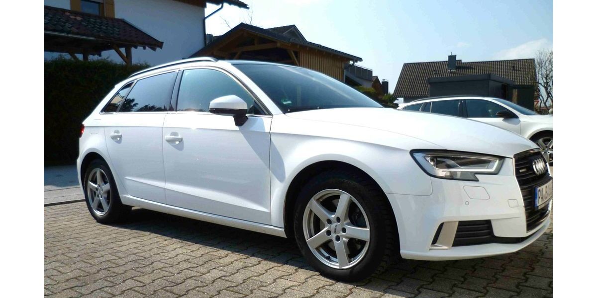 Audi A3 143.000 km 16.700 &euro; Büchlberg 94124