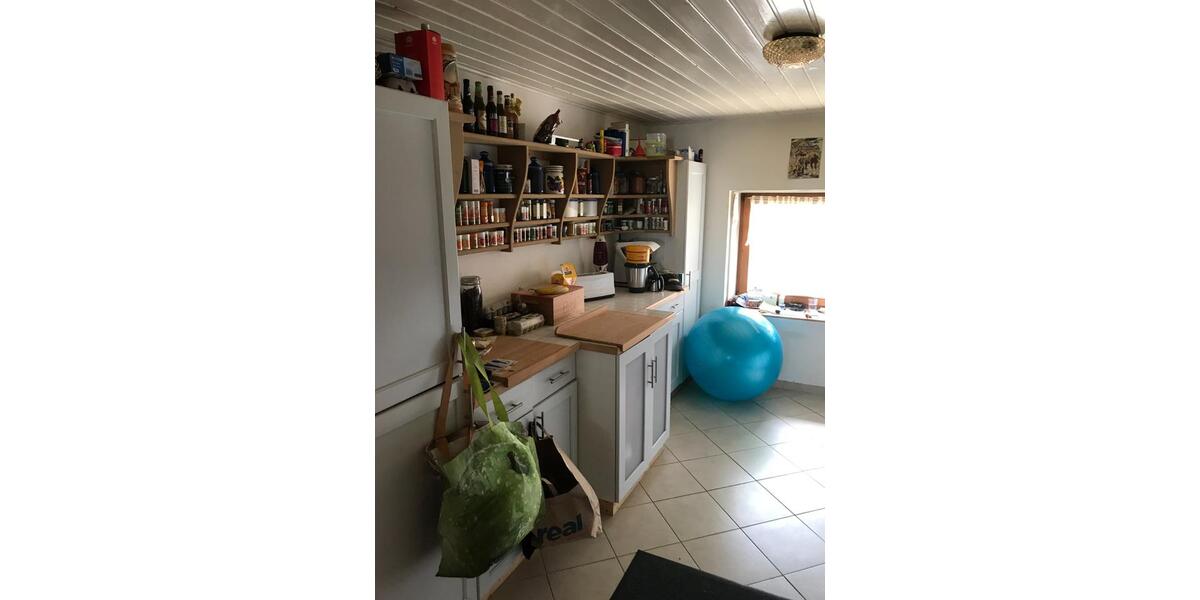 Etagenwohnung Tettenweis - 5 Zimmer, 110 m&sup2;, 700&euro; | Angebot:25329244