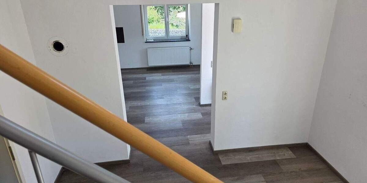 Mehrfamilienhaus, Wohnhaus Vilshofen an der Donau Sollasöd - 7 Zimmer, 264 m&sup2;, 360.000&euro; | Angebot:25769716