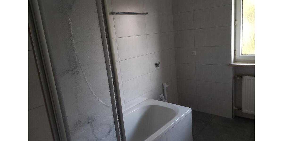 Etagenwohnung Büchlberg - 3 Zimmer, 79 m&sup2;, 610&euro; | Angebot:25261196