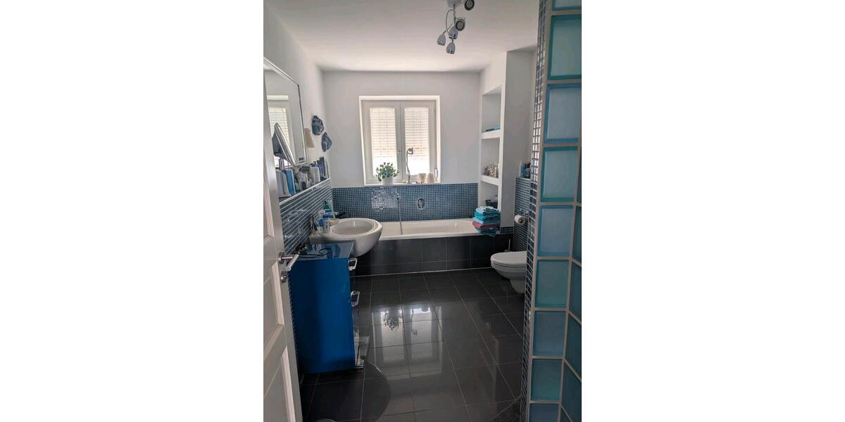Etagenwohnung Hutthurm - 3 Zimmer, 133 m&sup2;, 850&euro; | Angebot:27594443