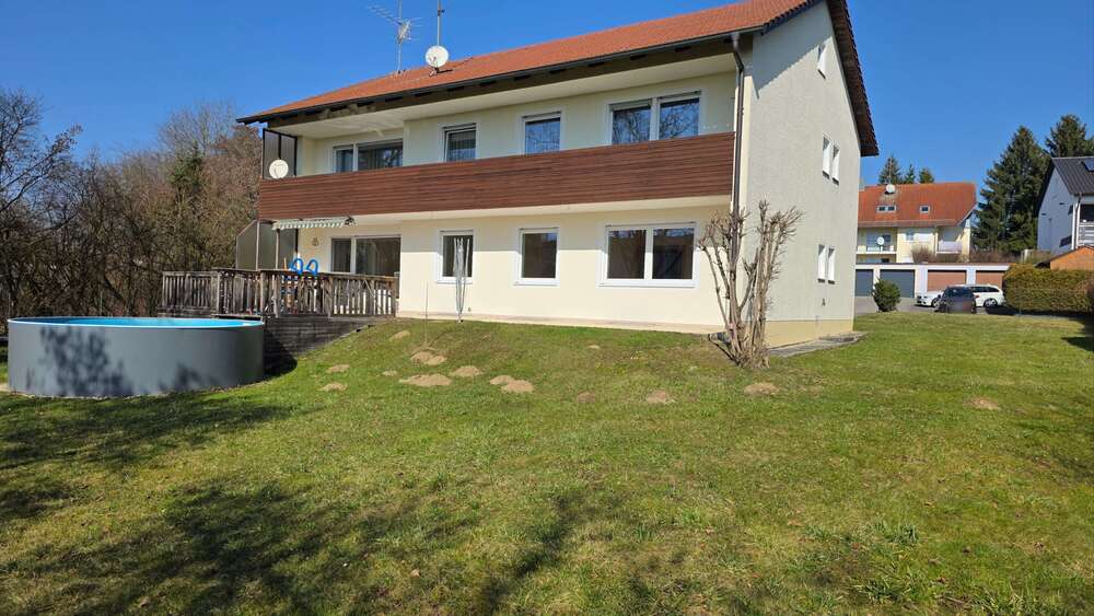 Einfamilienhaus Neuhaus am Inn - 10 Zimmer, 200 m&sup2;, 420.000&euro; | Angebot:25484126