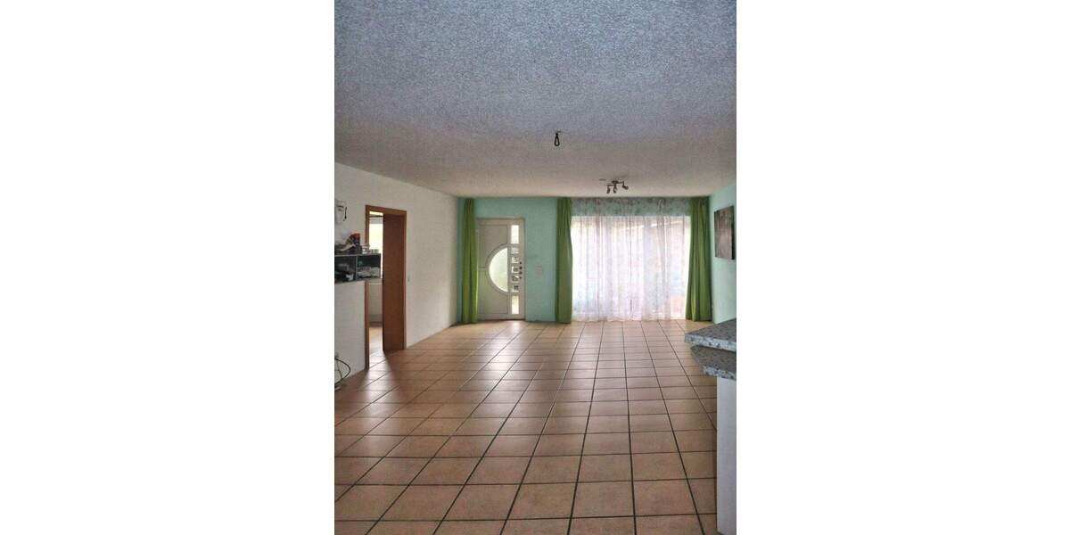 Einfamilienhaus Tiefenbach Reut - 8 Zimmer, 230 m&sup2;, 570.000&euro; | Angebot:25776655