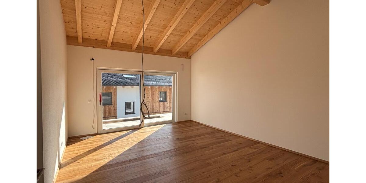 Etagenwohnung Büchlberg - 3 Zimmer, 83 m&sup2;, 1.000&euro; | Angebot:24419397