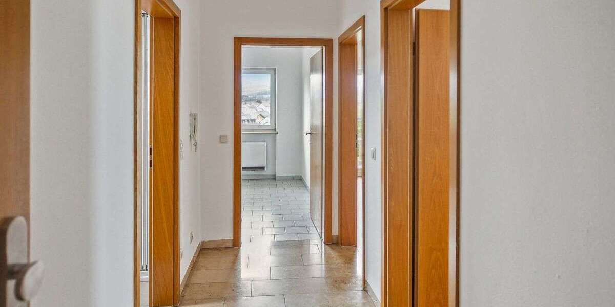 Einfamilienhaus Schöllnach - 9 Zimmer, 401 m&sup2;, 739.000&euro; | Angebot:24284053