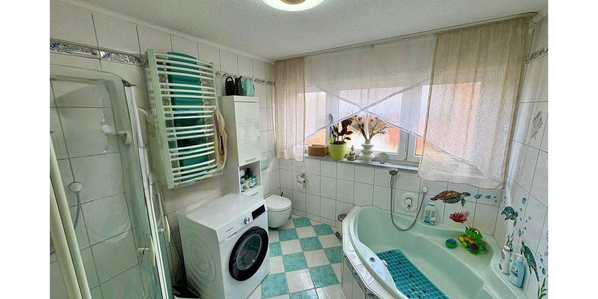 Doppelhaushälfte Schöllnach - 6 Zimmer, 124 m&sup2;, 349.000&euro; | Angebot:25815455