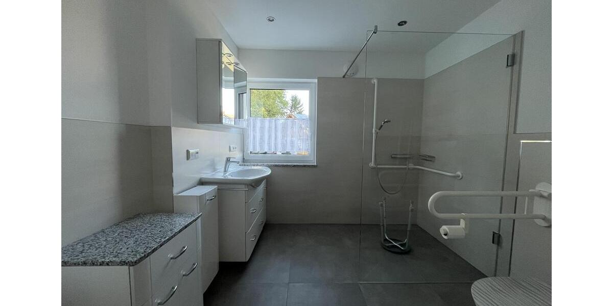 Etagenwohnung Tittling - 2 Zimmer, 73 m&sup2;, 690&euro; | Angebot:25932412