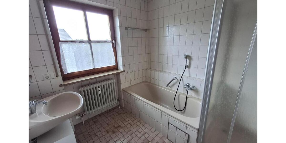 Etagenwohnung Rotthalmünster - 3 Zimmer, 81 m&sup2;, 690&euro; | Angebot:25022794