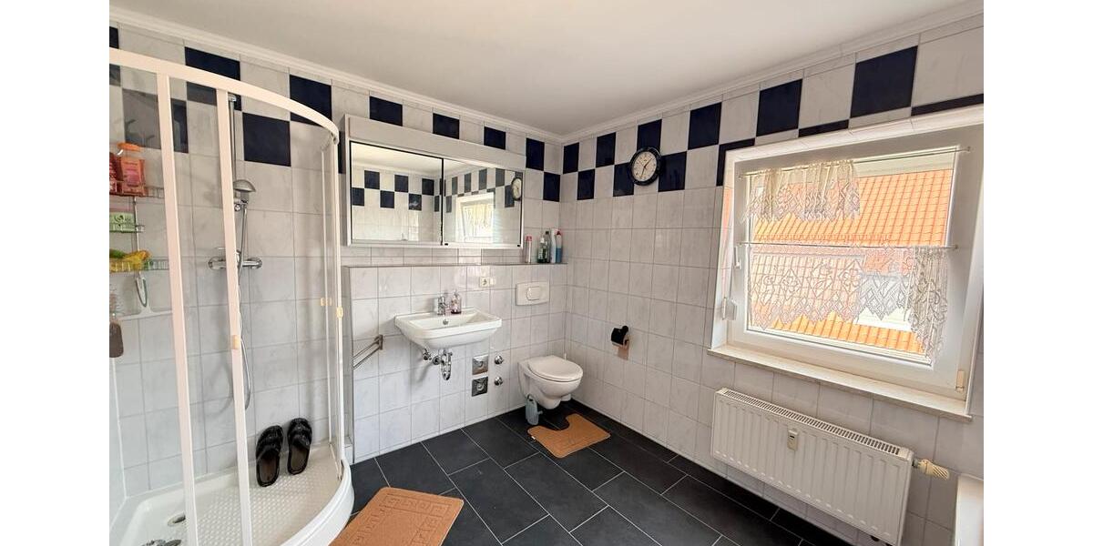 Etagenwohnung Vilshofen an der Donau - 2 Zimmer, 65 m&sup2;, 820&euro; | Angebot:25435814