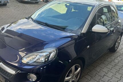 Opel Adam 136.000 km 3.900 &euro; Salzweg 94121
