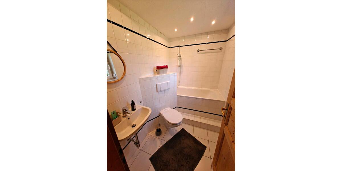 Einfamilienhaus Aicha vorm Wald - 7 Zimmer, 240 m&sup2;, 1.500&euro; | Angebot:26113051