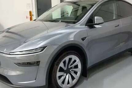 Tesla Model Y 5.950 km 30.000 &euro; Fürstenstein 94538