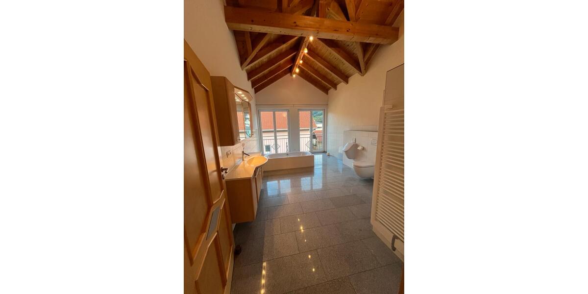 Einfamilienhaus Passau Maierhof - 5 Zimmer, 300 m&sup2;, 1.800&euro; | Angebot:22567372