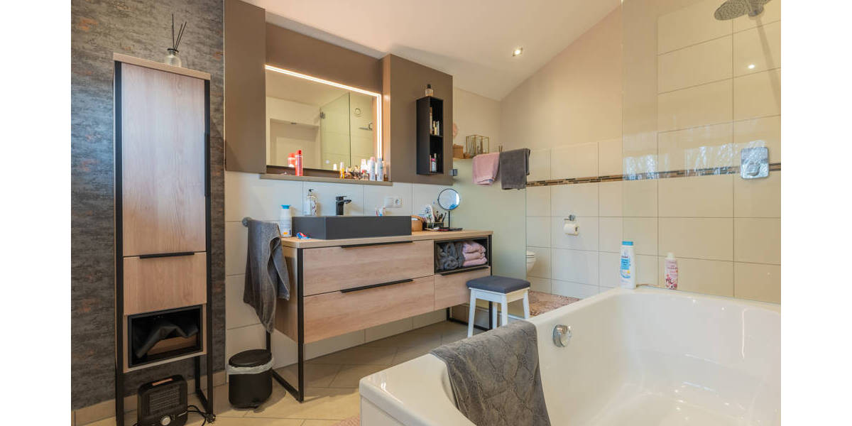 Einfamilienhaus Fürstenzell - 5 Zimmer, 180 m&sup2;, 750.000&euro; | Angebot:25999876