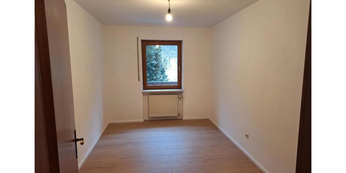 Einfamilienhaus Aicha vorm Wald - 5 Zimmer, 147 m&sup2;, 320.000&euro; | Angebot:26991264
