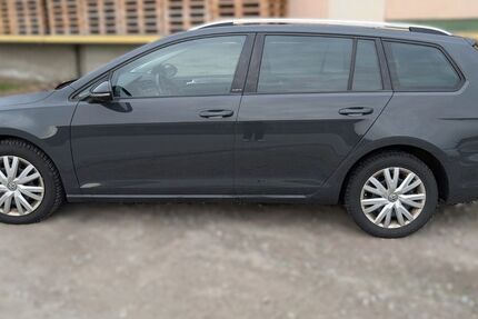 VW Golf 163.000 km 14.400 &euro; Neuhaus 94152