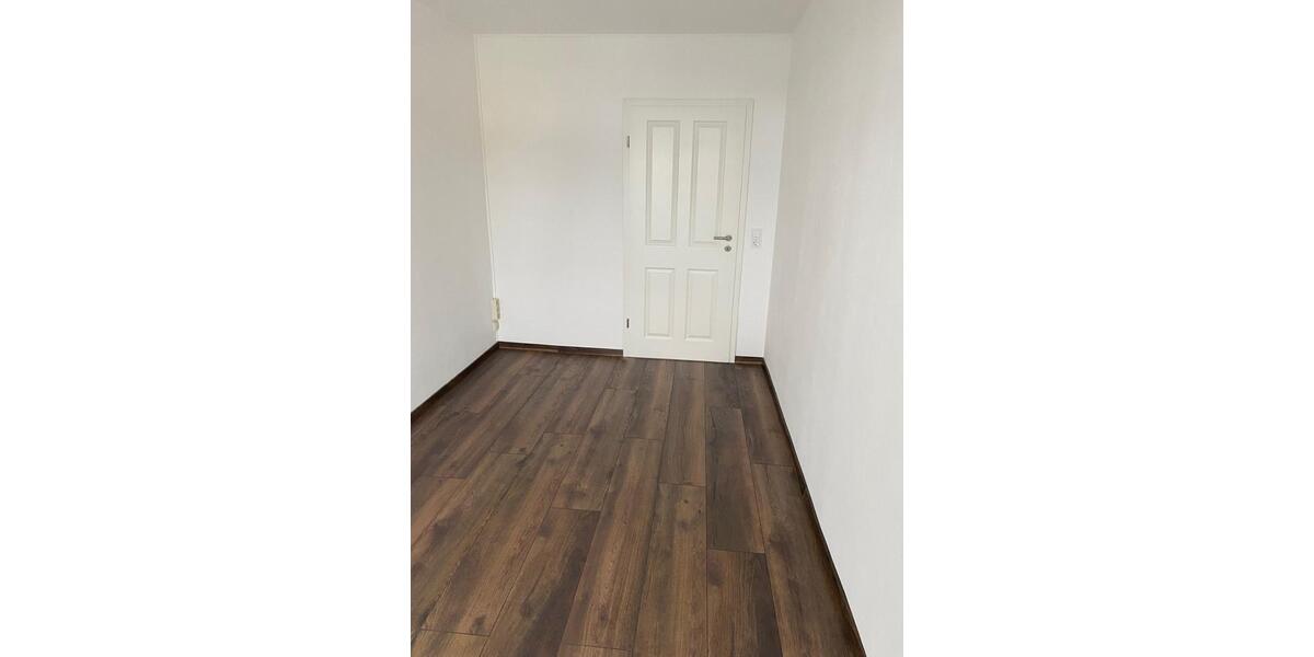 Etagenwohnung Schöllnach - 5 Zimmer, 110 m&sup2;, 798&euro; | Angebot:25049234