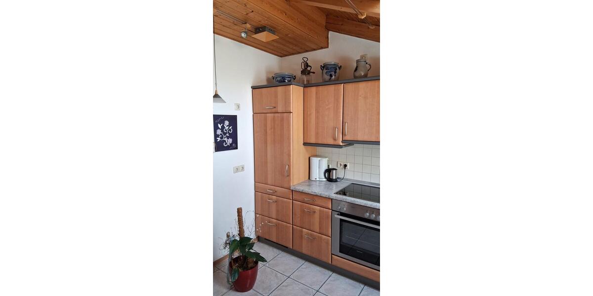Dachgeschoßwohnung Ortenburg - 3 Zimmer, 95 m&sup2;, 750&euro; | Angebot:26697457