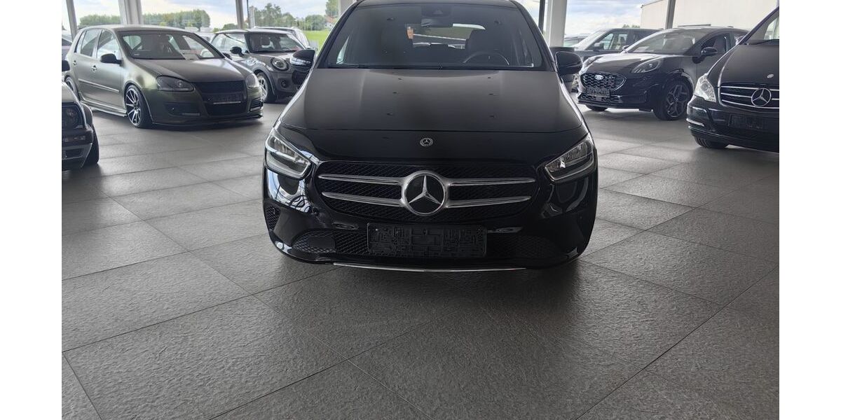 Mercedes-Benz B 180 139.291 km 14.950 &euro; Salzweg 94121