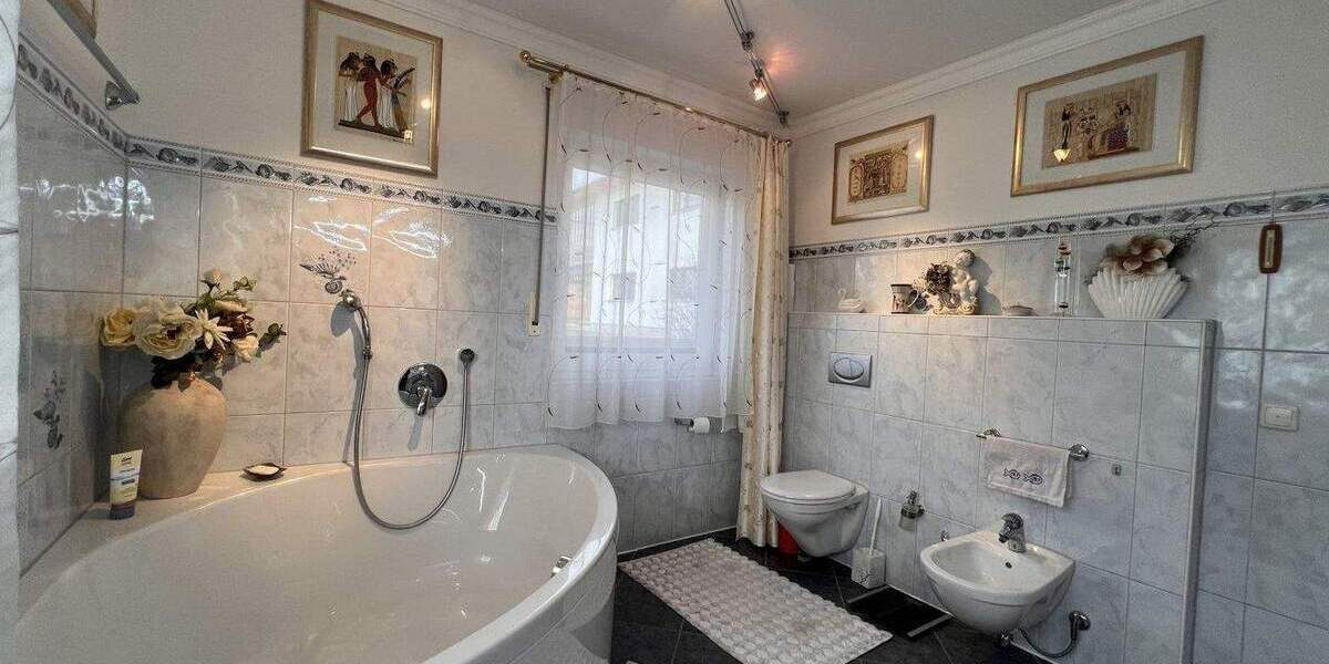 Bungalow Aidenbach - 3 Zimmer, 130 m&sup2;, 429.000&euro; | Angebot:25698361