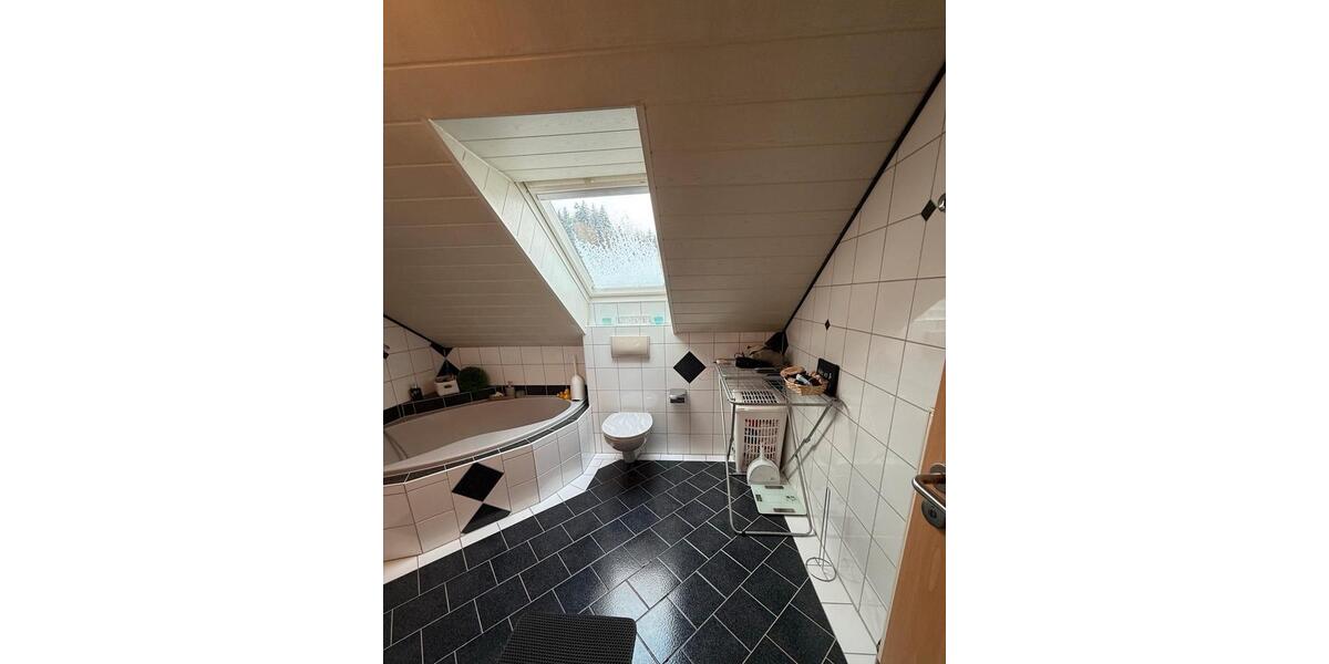 Etagenwohnung Passau Maierhof - 3 Zimmer, 90 m&sup2;, 950&euro; | Angebot:25052978