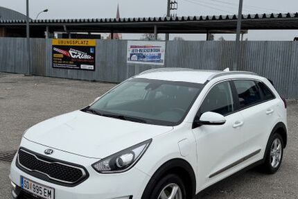 Kia Niro 85.500 km 14.200 &euro; Neuhaus am Inn 94152