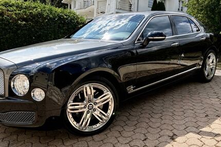 Bentley Mulsanne 59.830 km 89.999 &euro; Bad Griesbach 94086